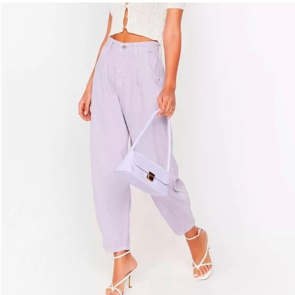 Nasty Gal pleated front High-Waisted taper jeans 4 - Picture 3 of 9